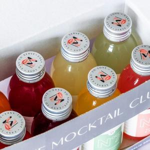 Aperobox non alcoholic The Mocktail club Giftbox "The Discovery box"