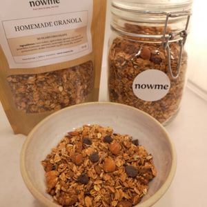 Homemade granola - Nuts and Chocolate