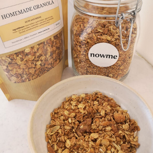 Homemade granola - Nuts and seeds