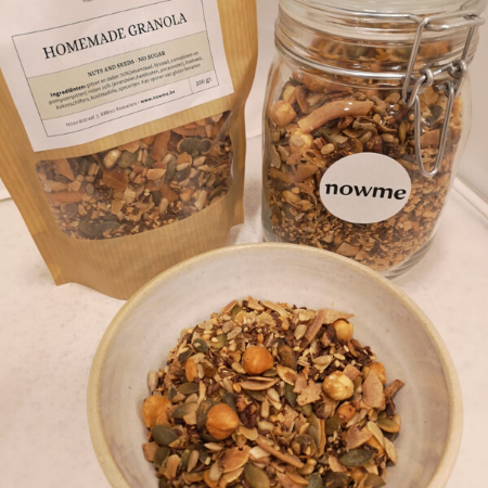 Homemade granola - Nuts and Seeds No Sugar