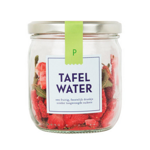 Pineut Tafelwater Aardbei en Verveine - pot gevuld met ingrediënten