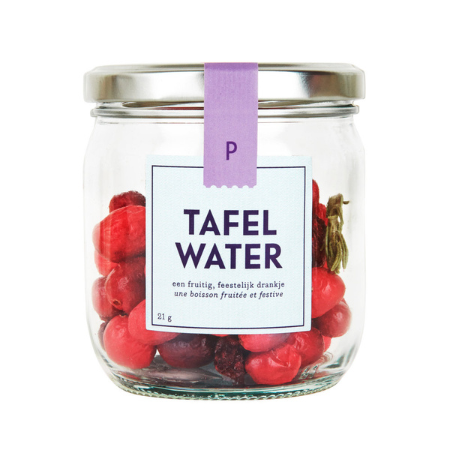 Pineut Tafelwater Cranberry, kers en rozemarijn - pot gevuld met ingrediënten