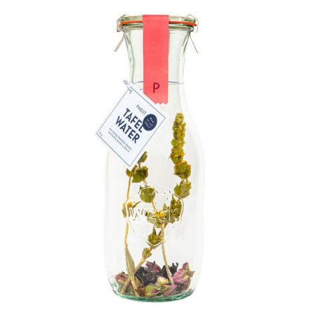 Pineut Tafelwater Roos, Bergthee en Hibiscus - karaf gevuld met ingrediënten