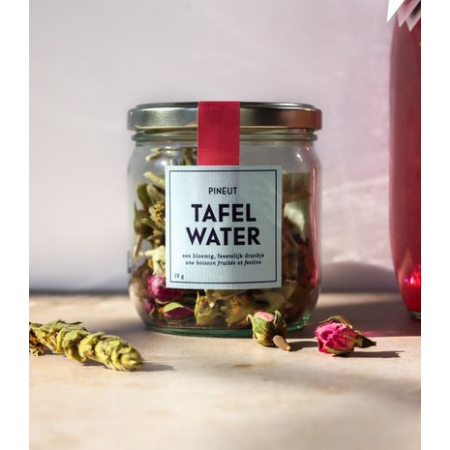
                  
                    Pineut Tafelwater Roos, Bergthee en Hibiscus - pot gevuld met ingrediënten
                  
                